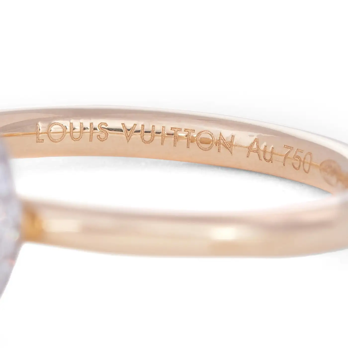 Louis-Vuitton-B-Blossom-Diamond-Ring-2.webp