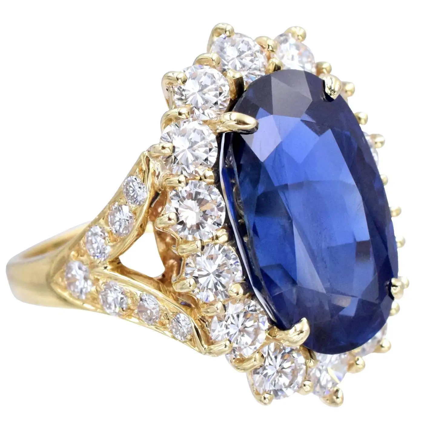 No-Enhancement-Burmese-12.01-carat-Sapphire-Diamond-Ring-Van-Cleef-Arpels-1.webp