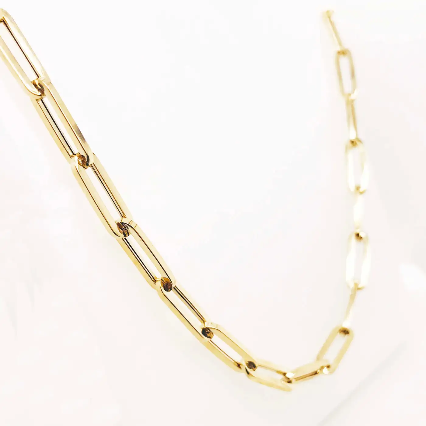 Paper-Clip-Chain-Necklace-For-Sale-5.35mm-18in-White-Rose-Yellow-Gold-Flat-Link-Chain-9.webp