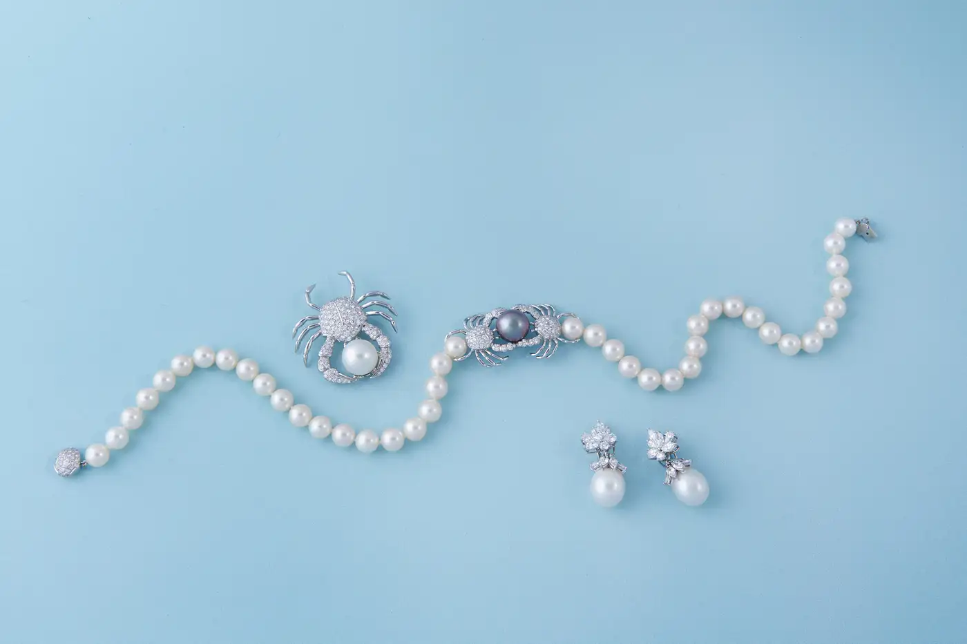 Pearl-and-Diamond-Crab-Brooch-Tiffany-Co-2.webp