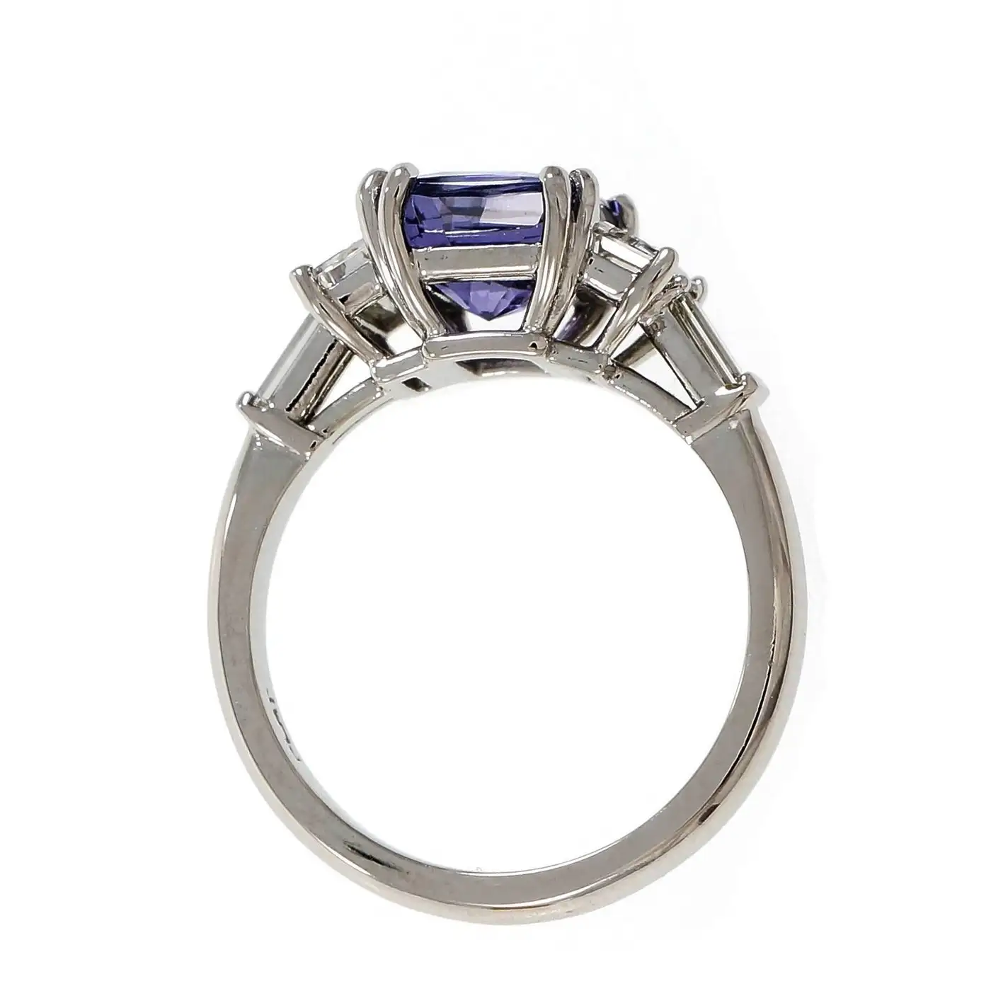 Peter-Suchy-Violet-Natural-Sapphire-Platinum-Engagement-Ring-5.webp