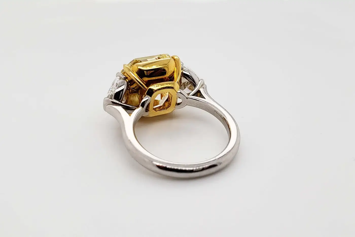 Scarselli-10-Carat-Fancy-Intense-Yellow-Internally-Flawless-Radiant-Diamond-Ring-2.webp