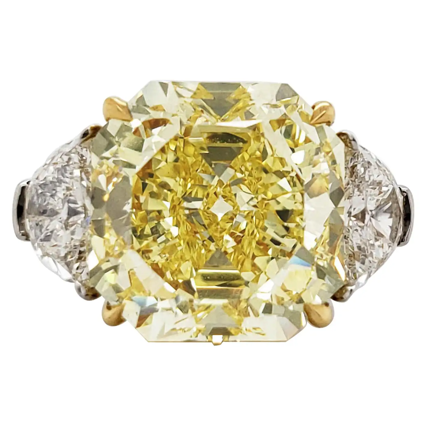 Scarselli-10-Carat-Fancy-Intense-Yellow-Internally-Flawless-Radiant-Diamond-Ring-7.webp