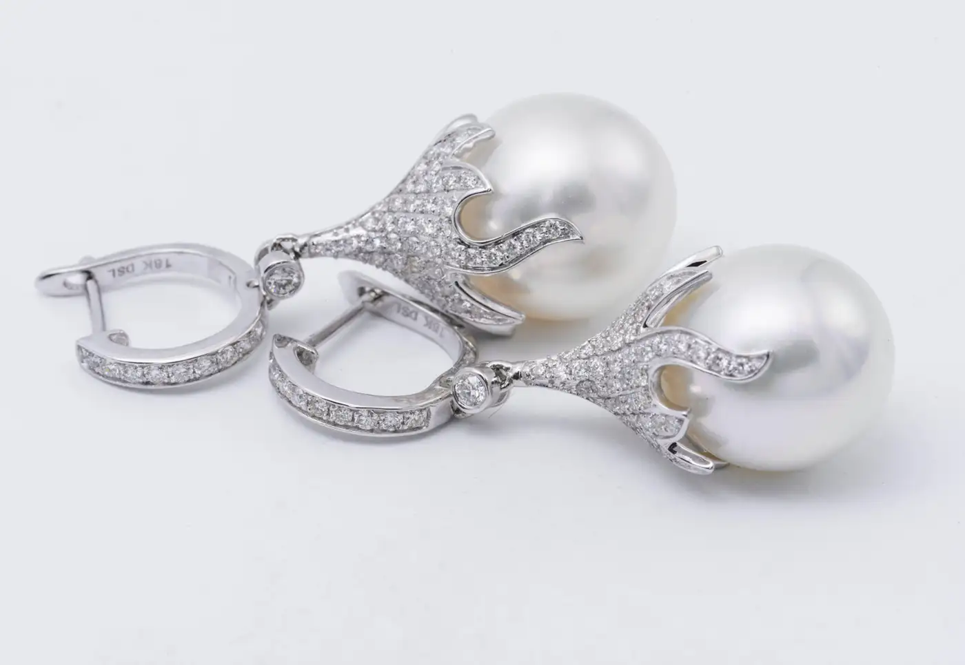 South-Sea-Pearl-Diamond-Drop-Earrings-0.73-Carats-12-13-MM-18K-White-Gold-2.webp
