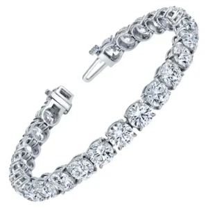 Straight Line Bracelet with Round Brilliant Diamonds