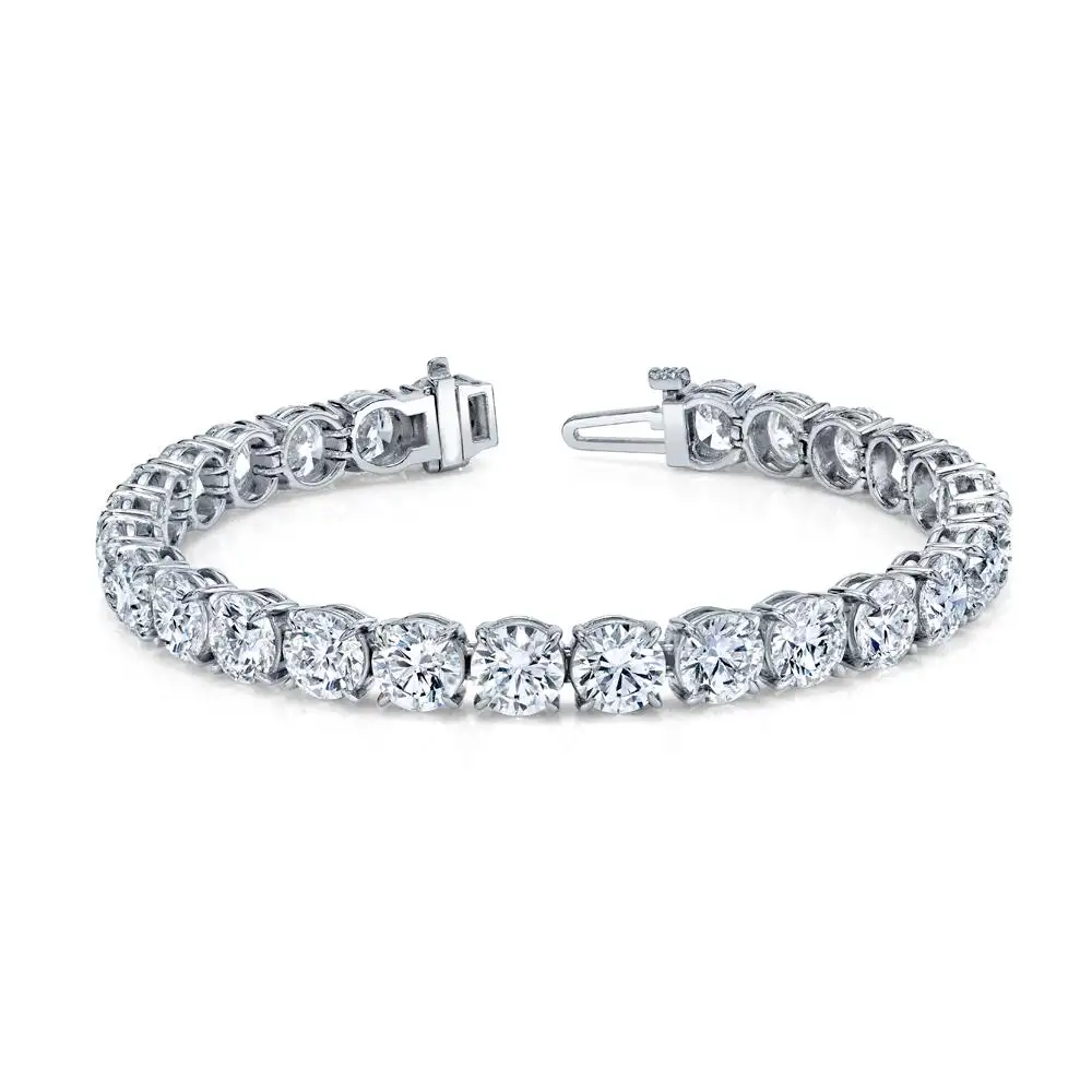 Straight-Line-Bracelet-with-Round-Brilliant-Diamonds-2.webp