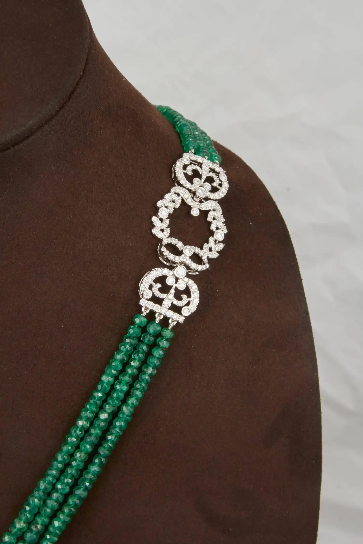 Unique-Green-Emerald-and-Diamond-Tassel-Necklace-5.webp