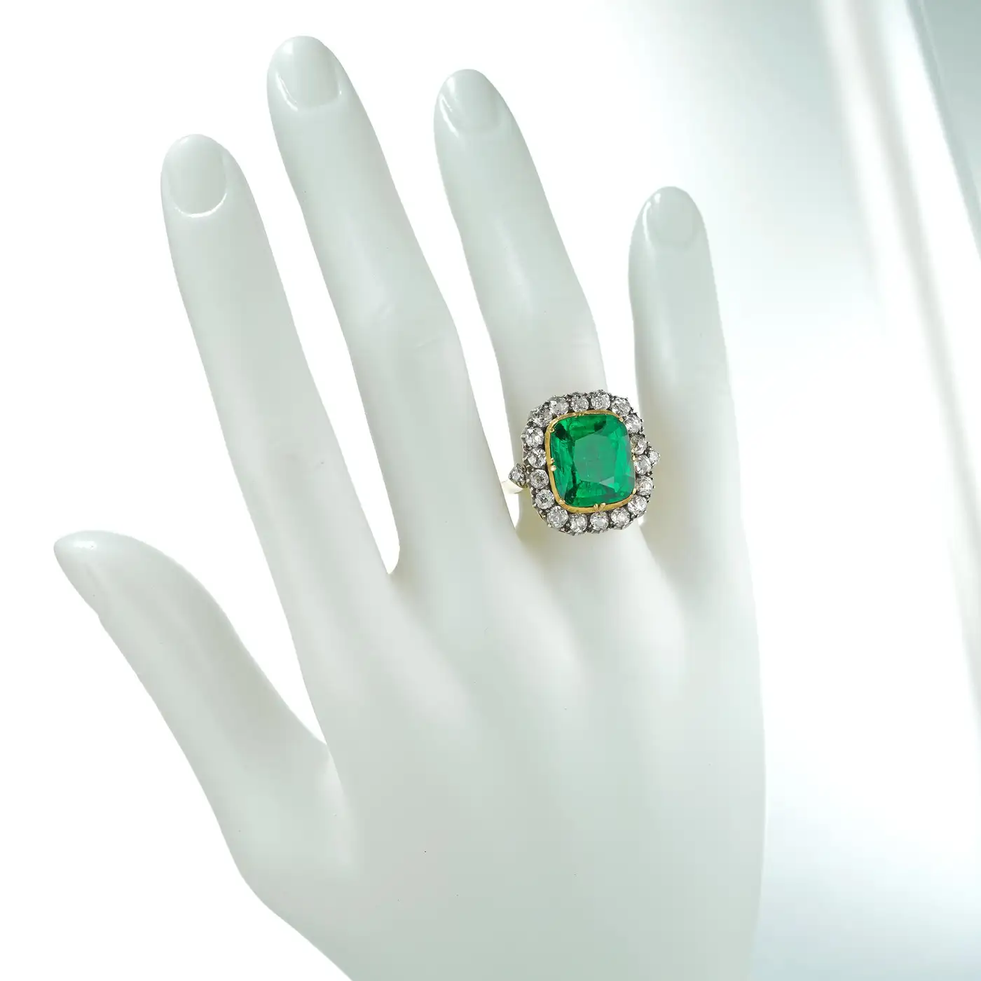 Victorian-Colombian-Emerald-and-Diamond-Cluster-Ring-3.webp