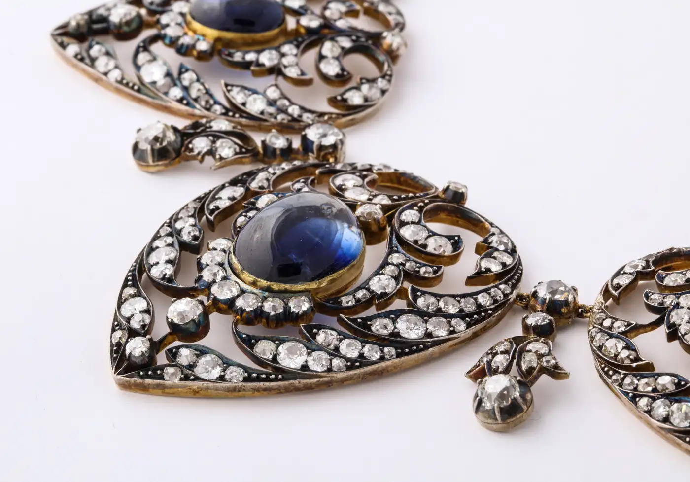 Victorian-Sapphire-and-Diamond-Necklace-11.webp
