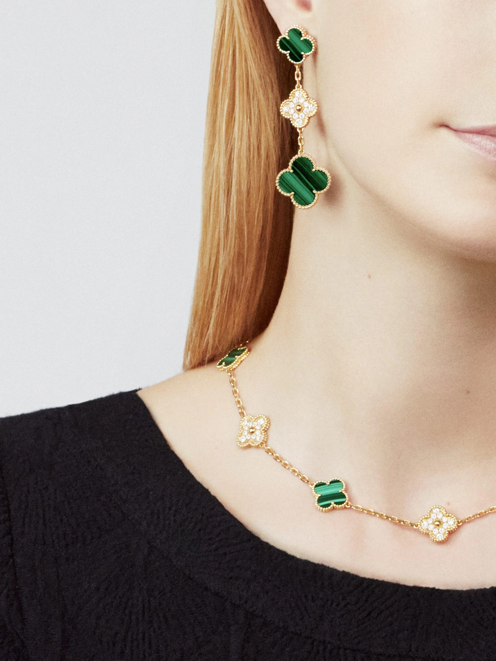 Vintage-Alhambra-necklace-10-motifs-2.webp