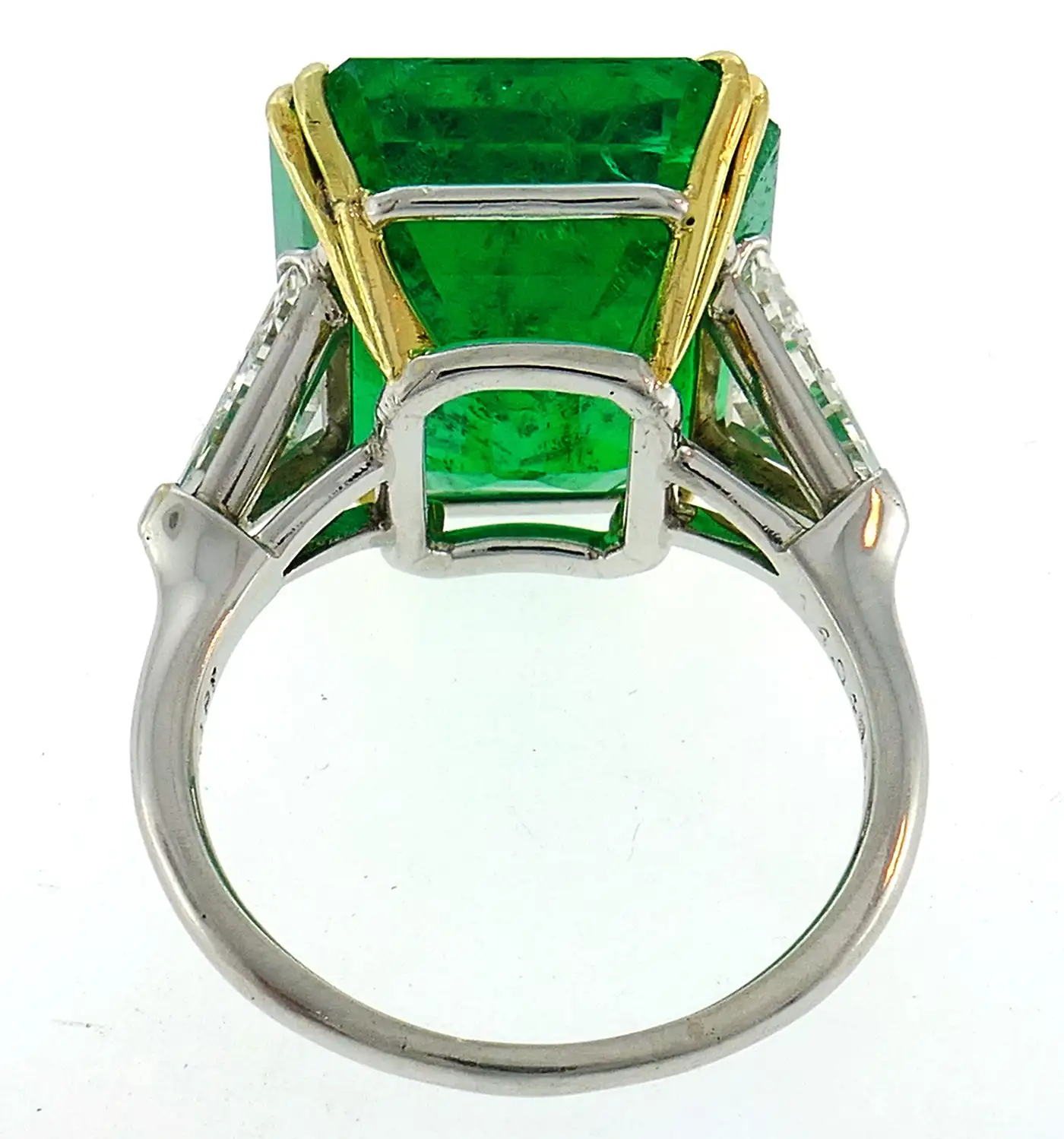 Vintage Harry Winston Emerald Diamond Platinum Ring 14.04 Carat Colombian AGL 7
