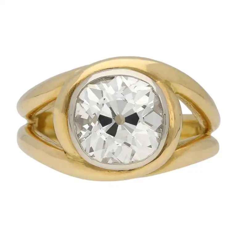 Vintage-Solitaire-Cushion-Shape-Old-Mine-Diamond-Ring-French-circa-1950-5.webp