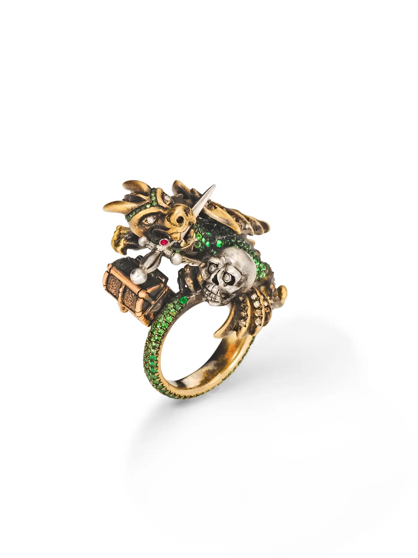 Wendy-Brandes-7-Ring-Diamond-and-Coloured-Gemstone-Animal-Design-Collection-4.webp