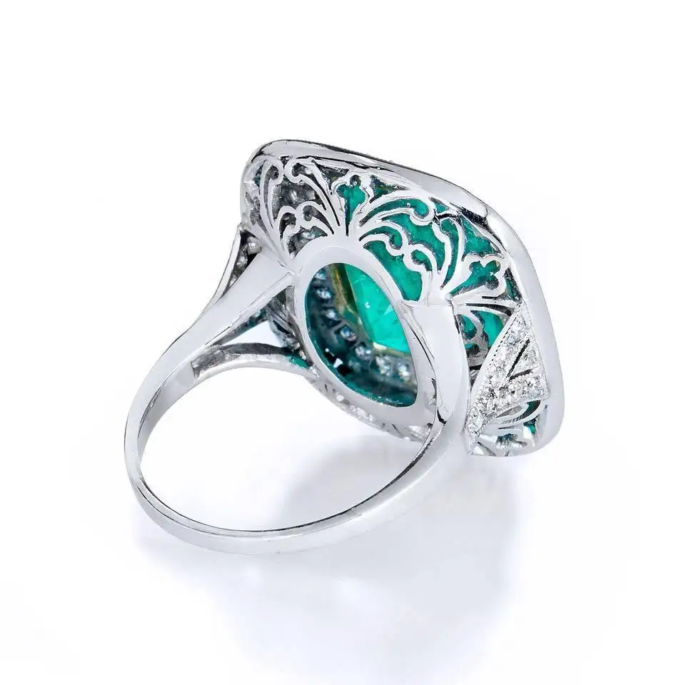 rt-Deco-Inspired-7.44-Carat-Colombian-Emerald-18-kt-White-Gold-Platinum-Ring-7-2.webp