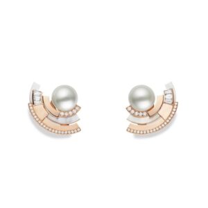 Buy Chaumet Labyrinthe Earrings – Rose gold, pearls, golden pearl, diamonds