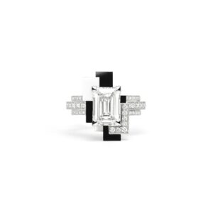 Chaumet Labyrinthe Ring – White gold, white agate, onyx, diamonds