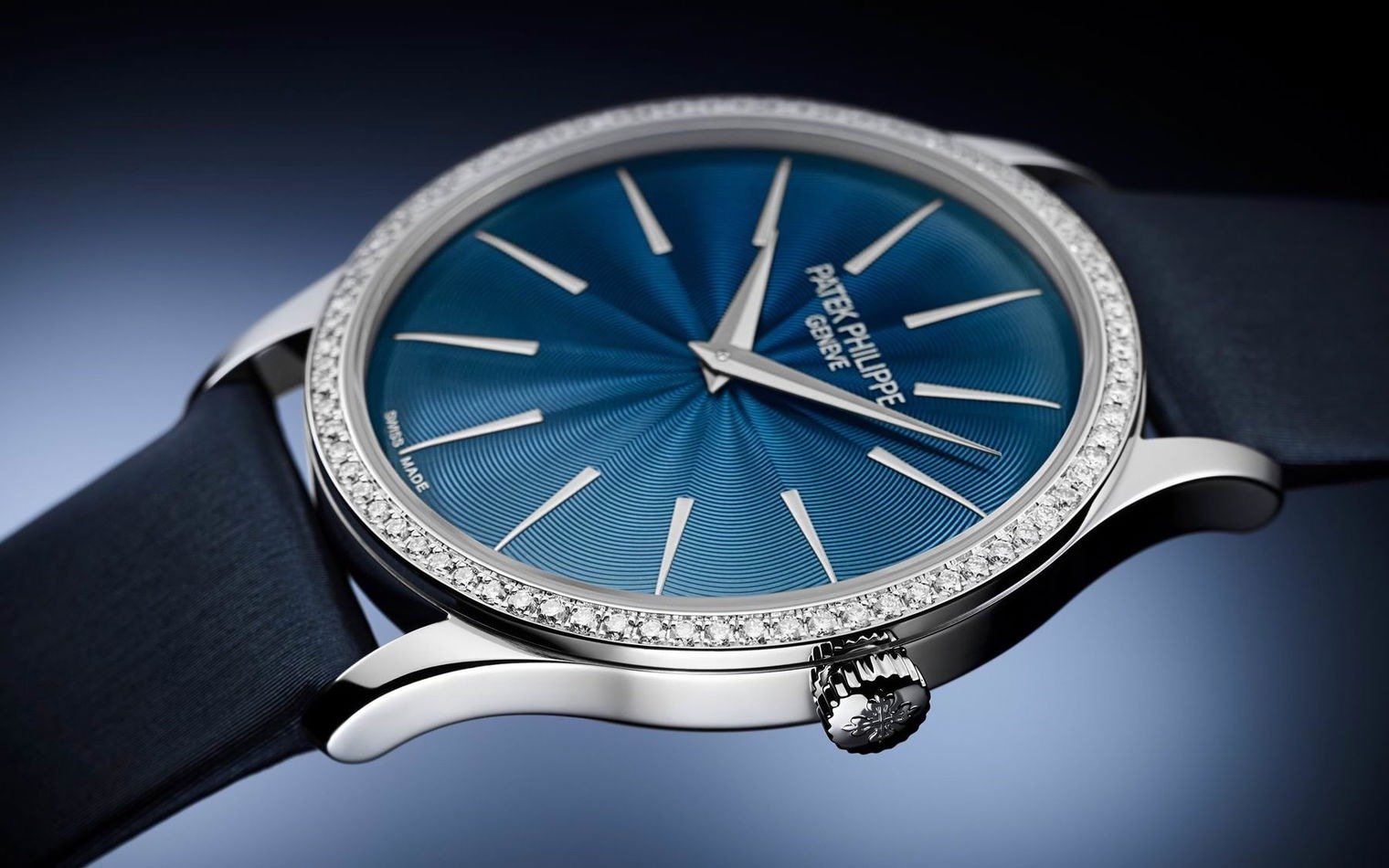 patek-philippe-calatrava-4997200-4.jpg